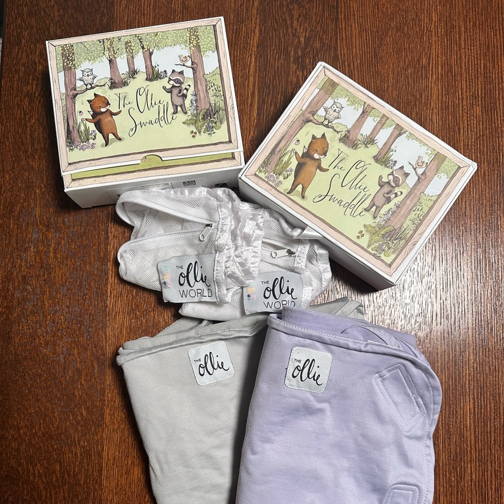 Two 2 Ollie swaddles grey and lavender